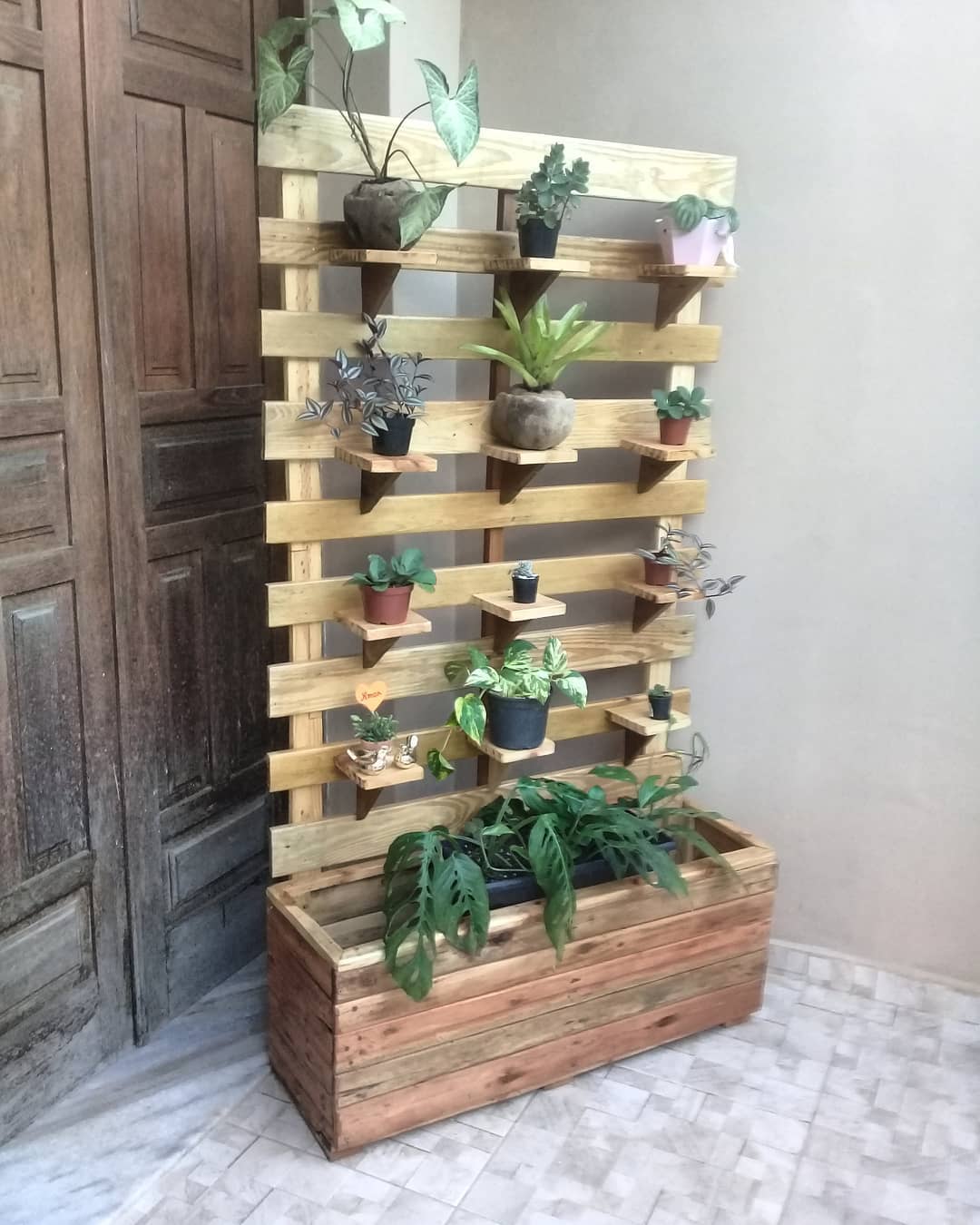 Foto de jardim vertical pallet 10 - 13