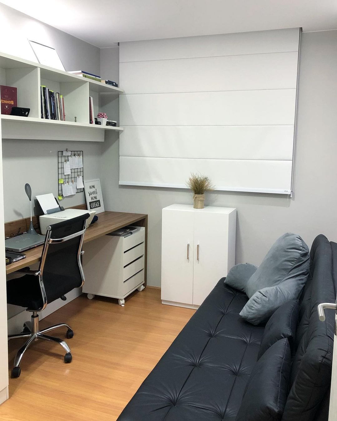 Foto de quarto com escritorio 35 - 35