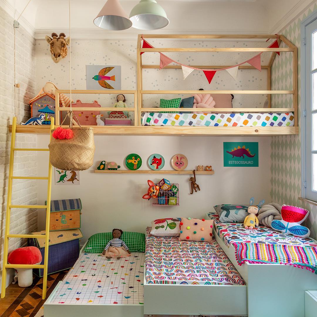 Foto de quarto infantil pequeno 24 - 48