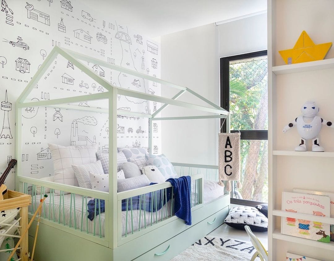 Foto de quarto infantil pequeno 3 - 24