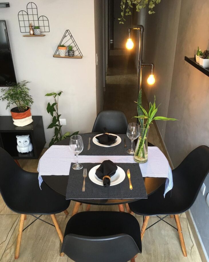 Foto de mesa para apartamento pequeno 33 - 34