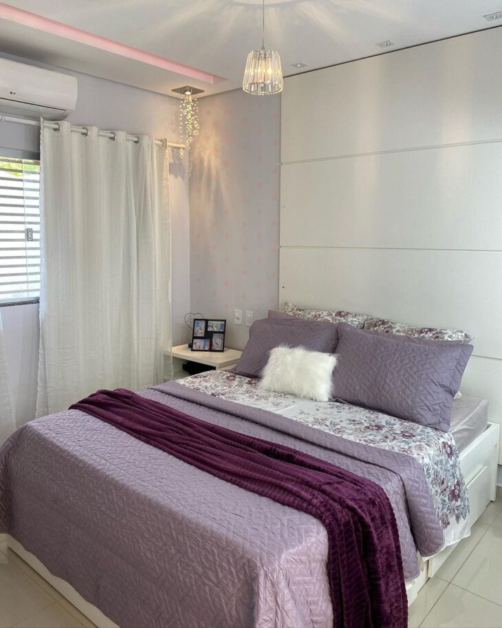 Foto de quarto roxo 77 - 90