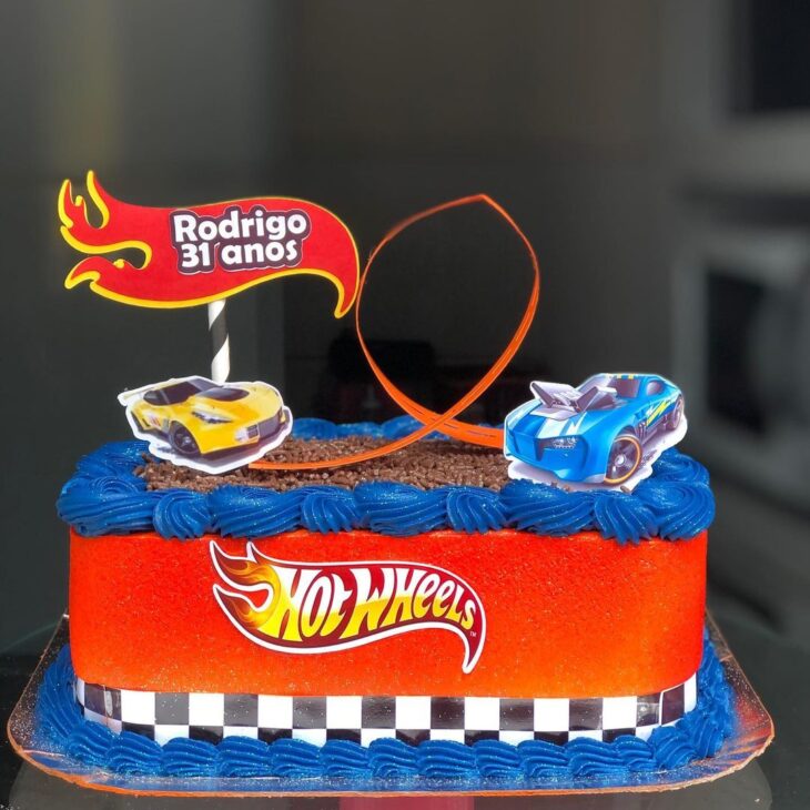 Foto de bolo hot wheels 59 - 62