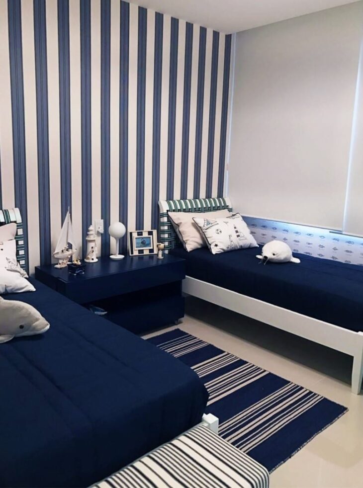 Foto de quarto azul marinho 40 - 37