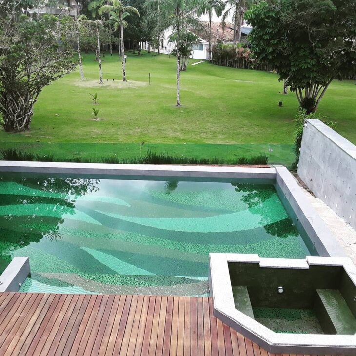 Foto de borda de piscina 56 - 59