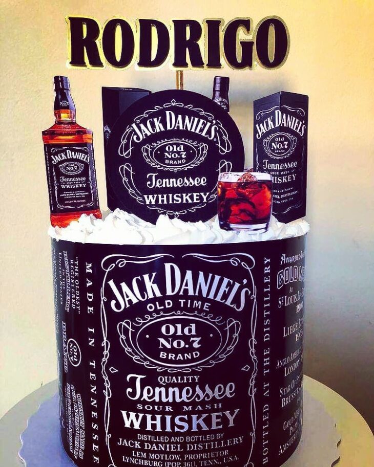 Foto de bolo jack daniels 12 - 15