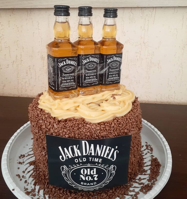 Foto de bolo jack daniels 19 - 22