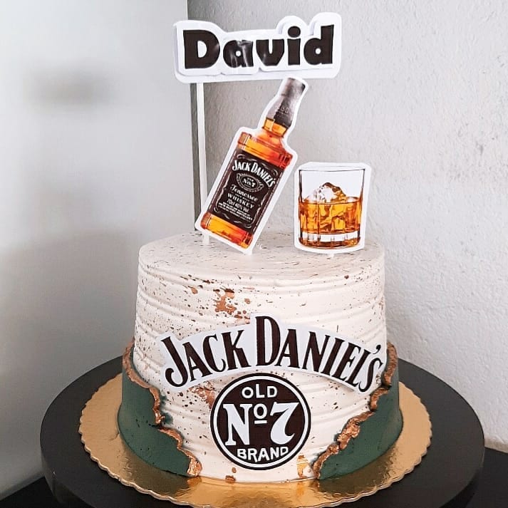 Foto de bolo jack daniels 31 - 34