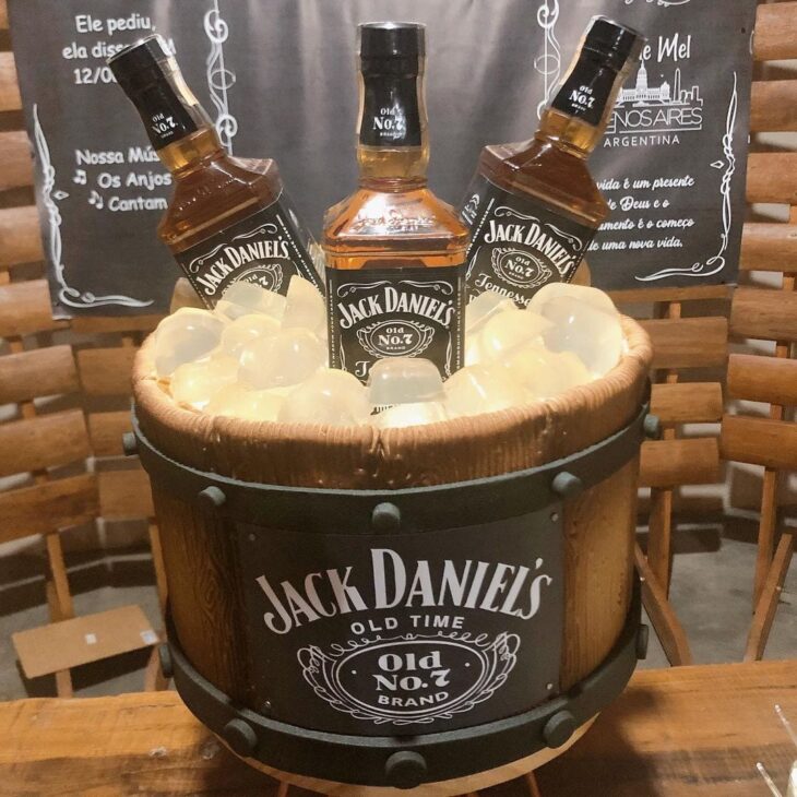 Foto de bolo jack daniels 52 - 55