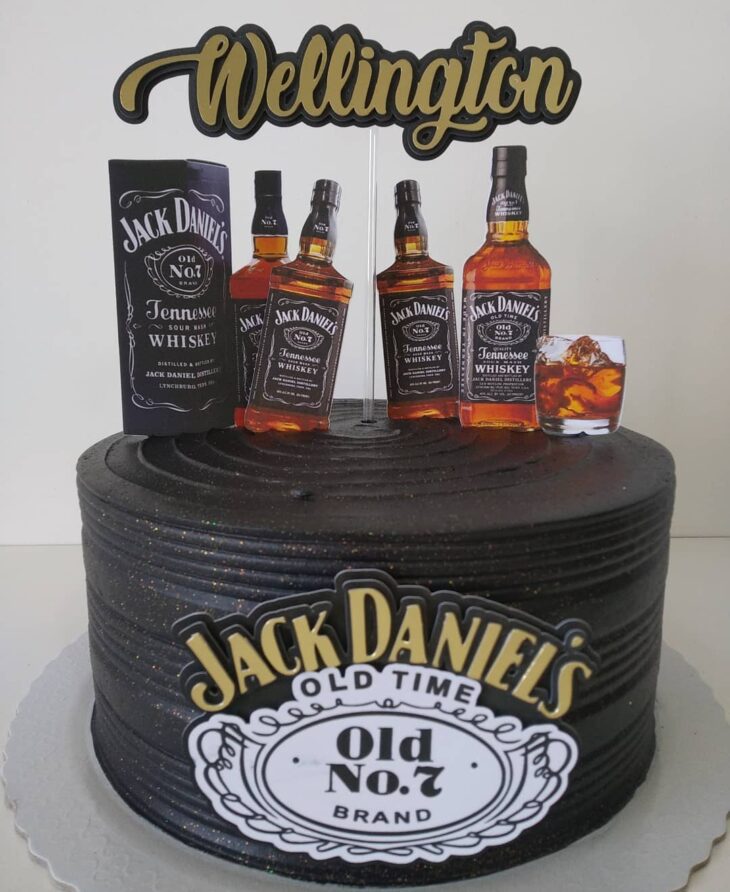 Foto de bolo jack daniels 6 - 9