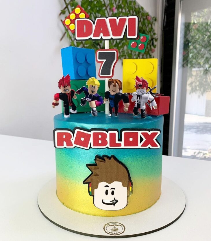 Foto de bolo roblox 2 - 4