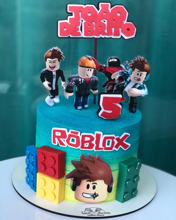 Foto de bolo roblox 3 - 5