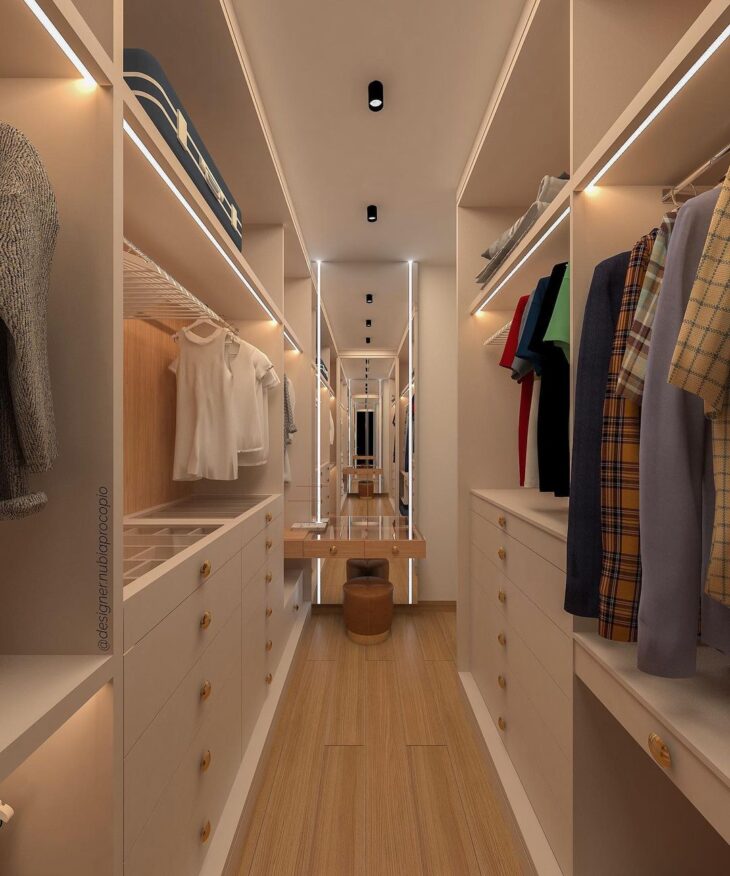 Foto de closet aberto 29 - 32