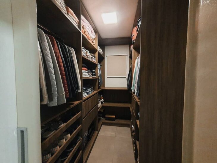 Foto de closet aberto 33 - 36