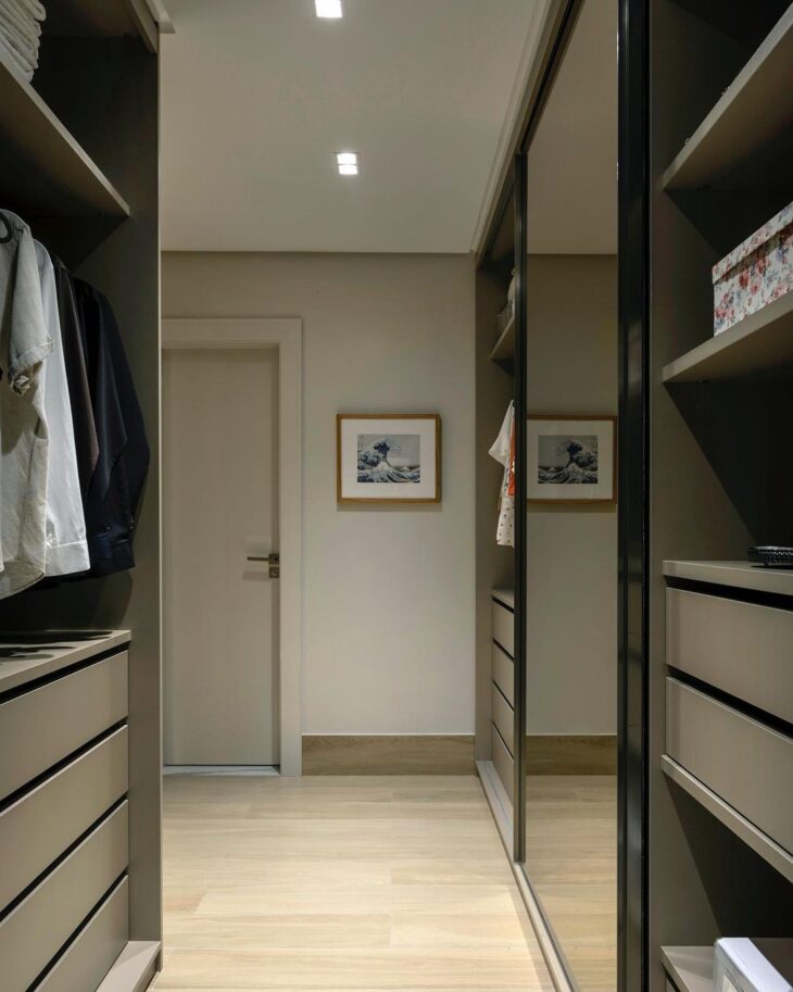 Foto de closet aberto 68 - 71