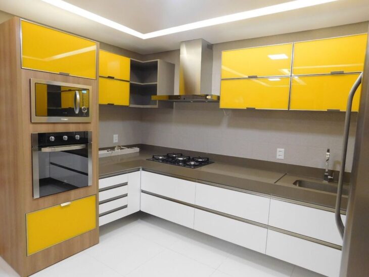 Foto de armario de cozinha amarelo 1 - 3