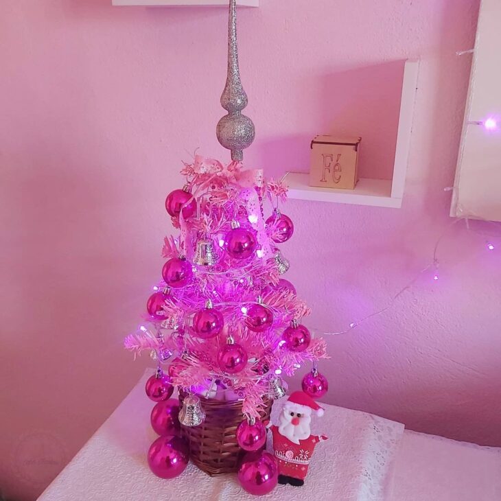 Foto de arvore de natal rosa 44 - 47