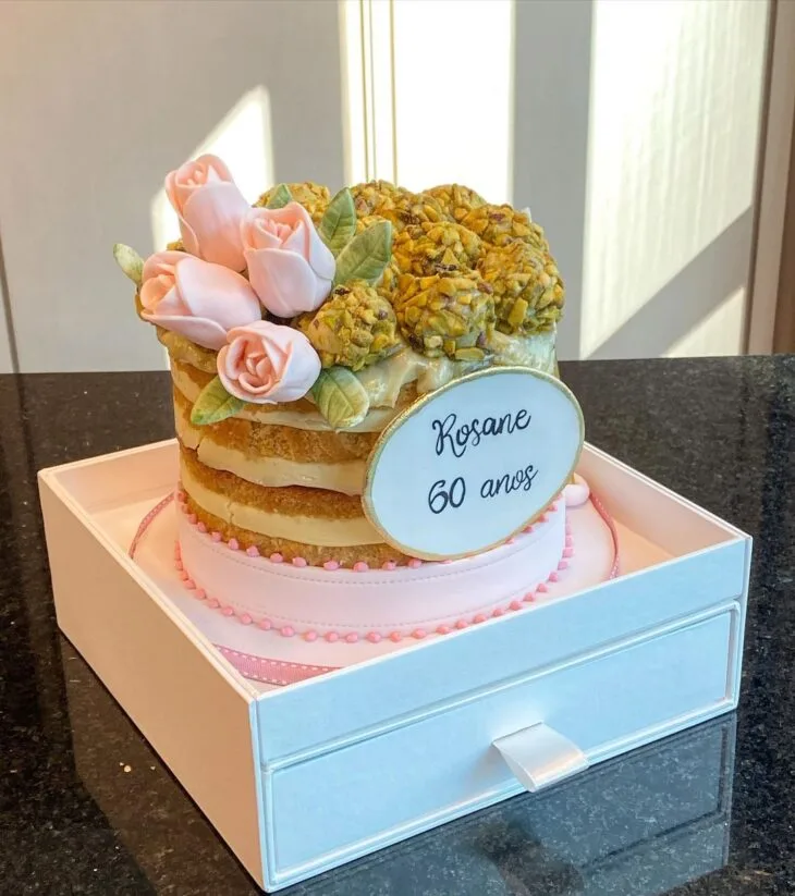 Foto de bolo de 60 anos 24 - 27