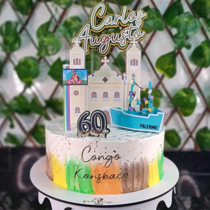 Foto de bolo de 60 anos 32 - 35