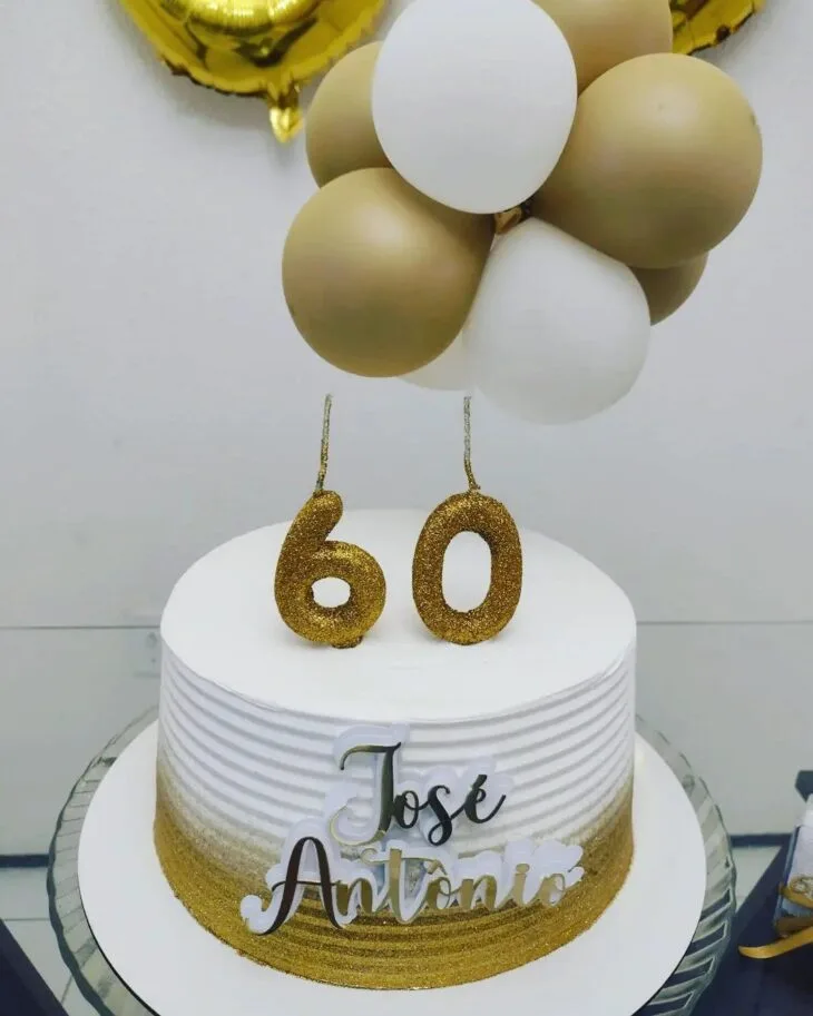 Foto de bolo de 60 anos 50 - 53