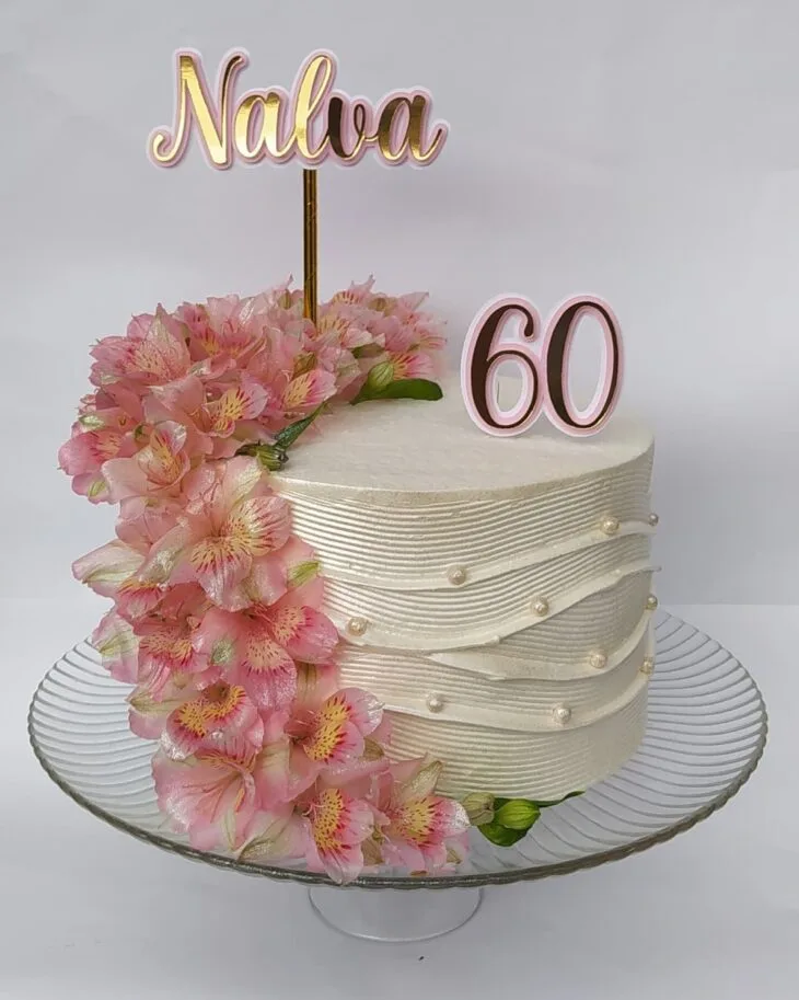 Foto de bolo de 60 anos 53 - 56