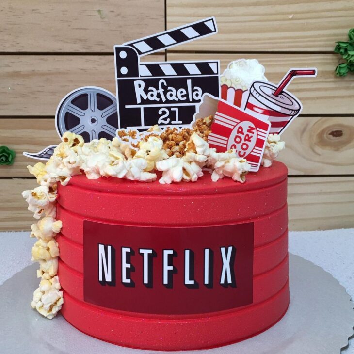 Foto de bolo netflix 22 - 25