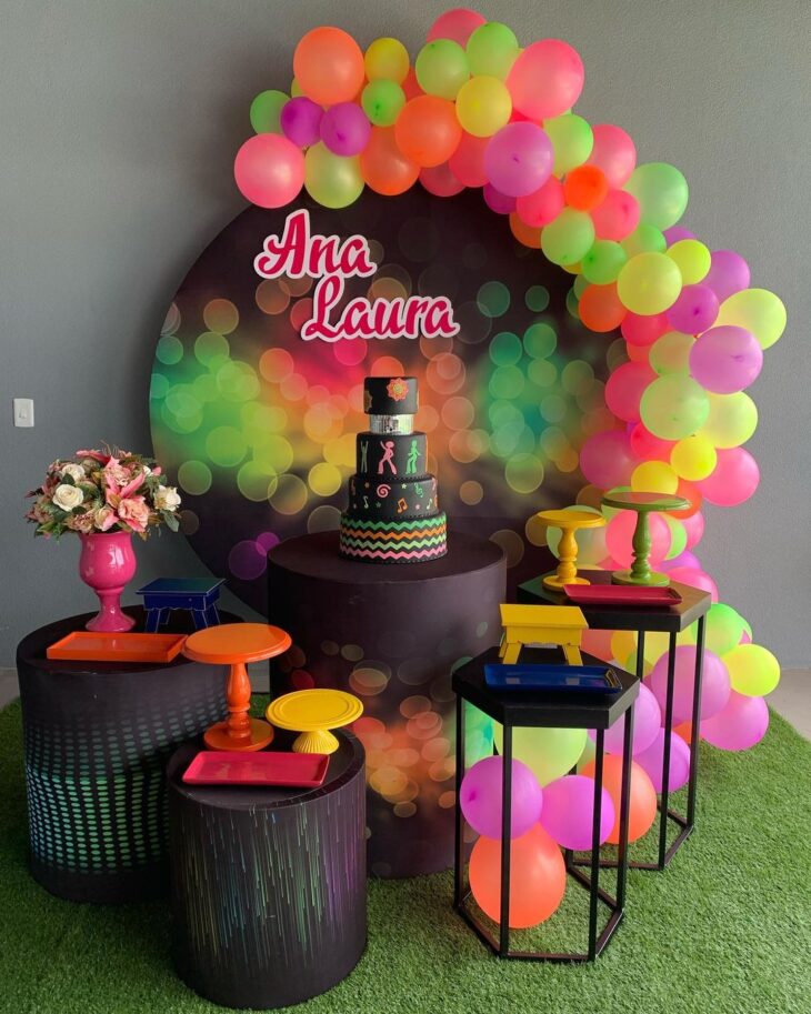 Foto de decoracao com tnt 24 - 27