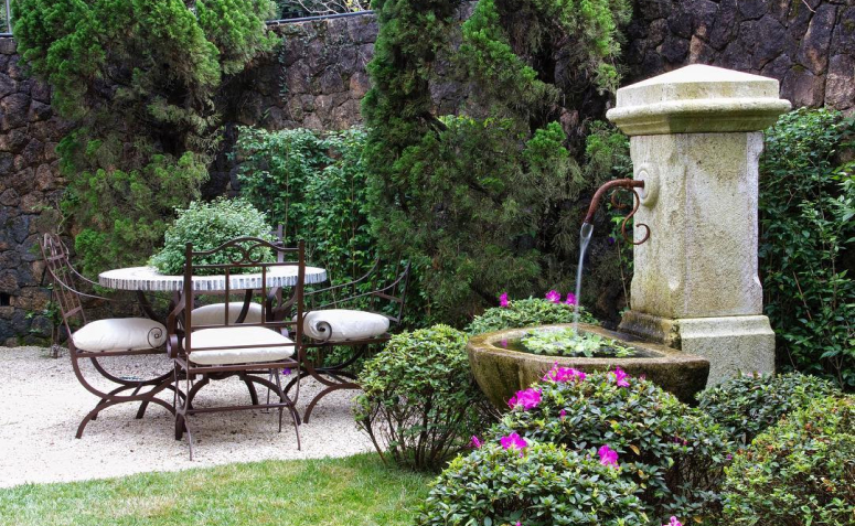 70 modelos de fonte para jardim que deixam o ambiente elegante