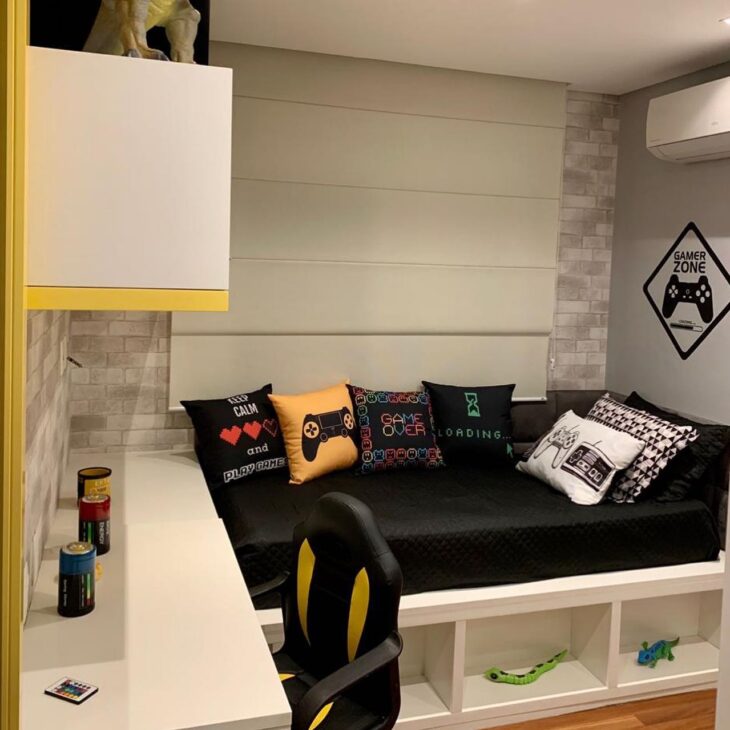 Foto de quarto amarelo 21 - 21