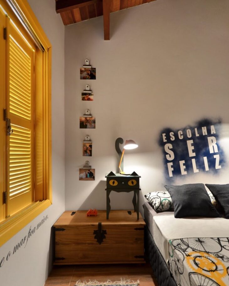 Foto de quarto amarelo 45 - 45