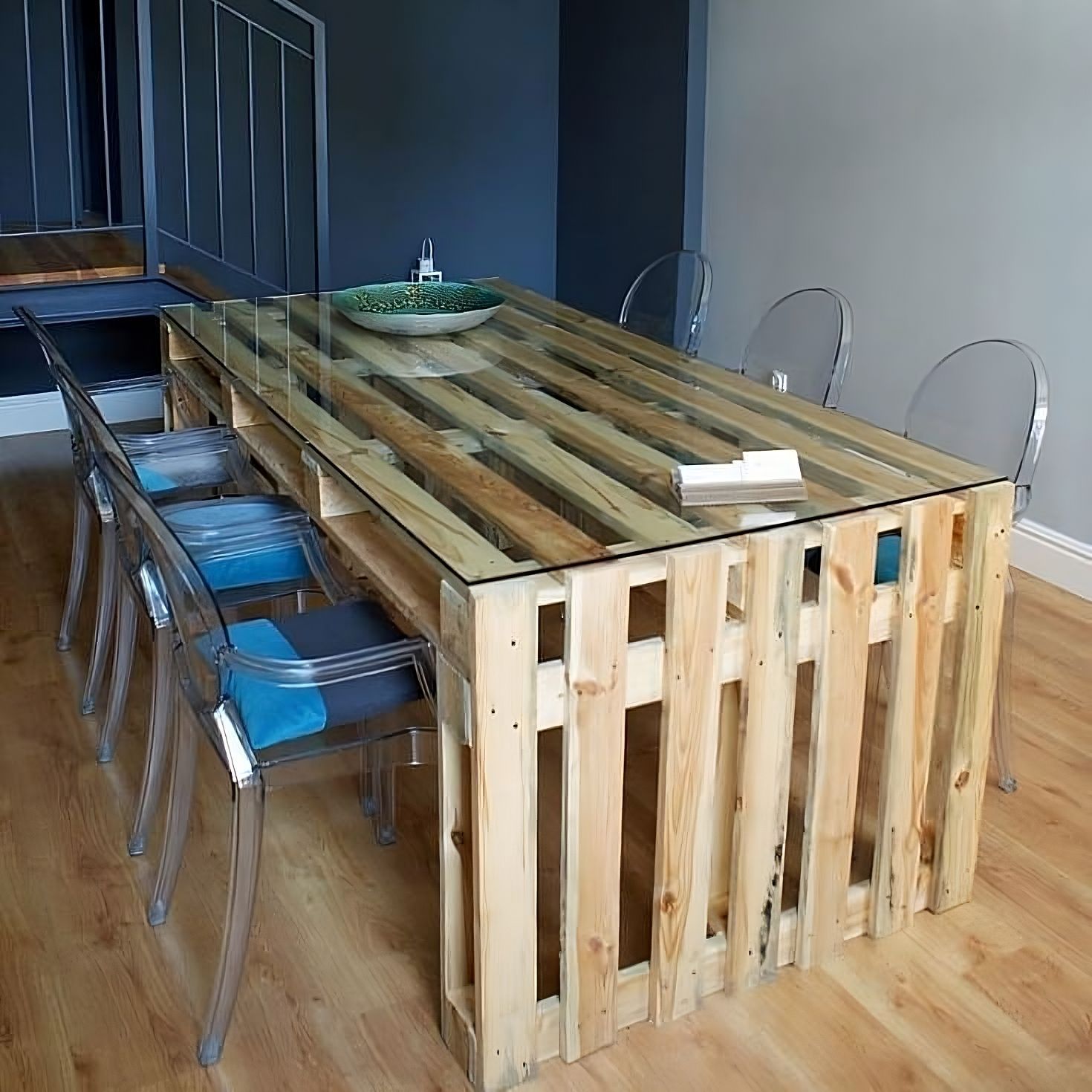 Foto de mesa de pallet 4 - 7