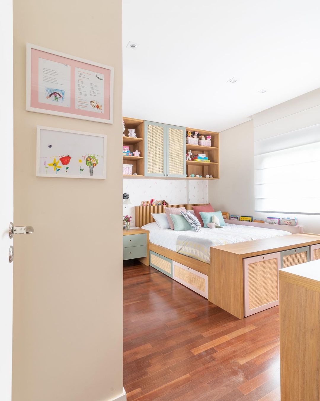 Foto de quarto infantil planejado 42 - 44