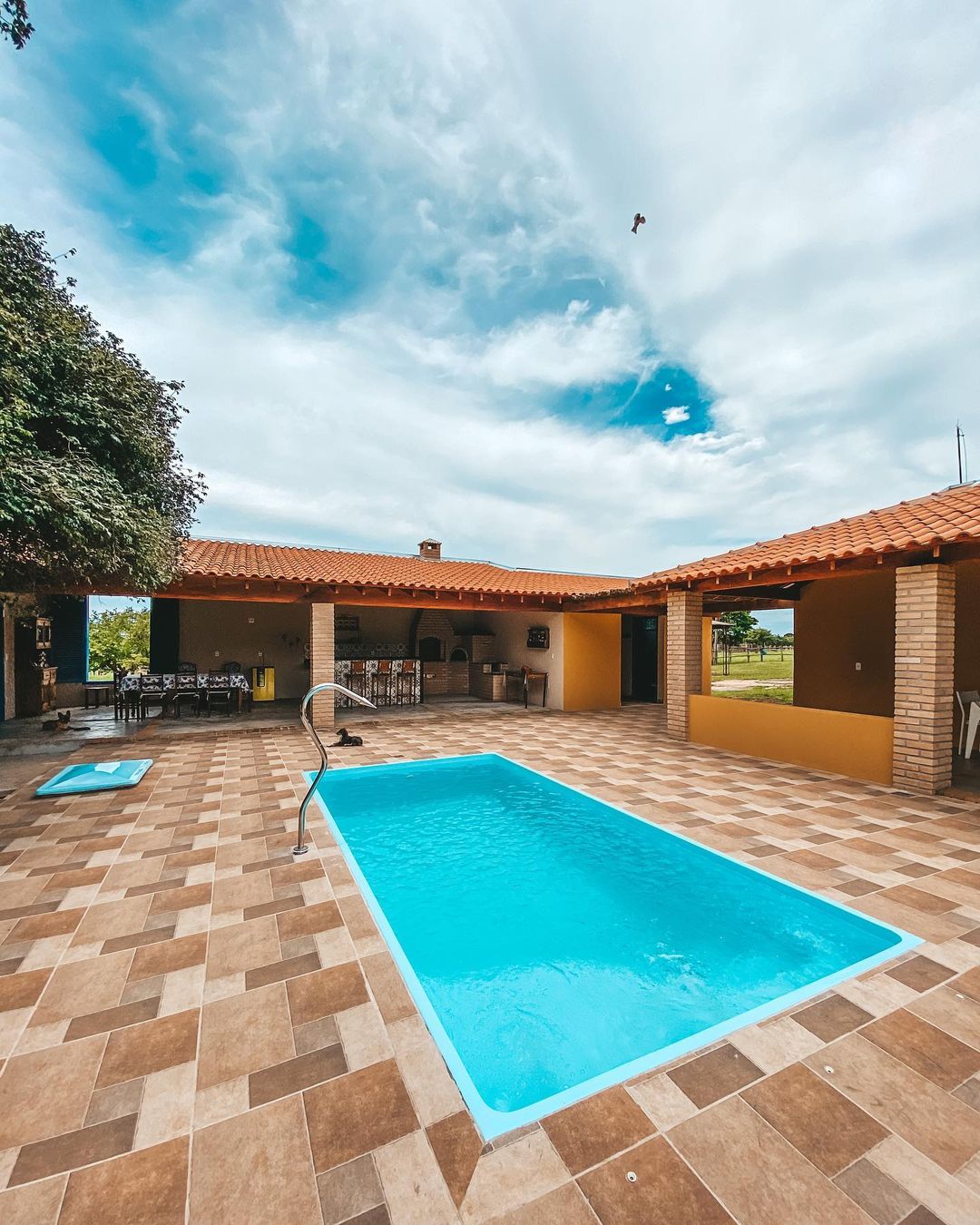 Foto de casas com piscina 24 - 20