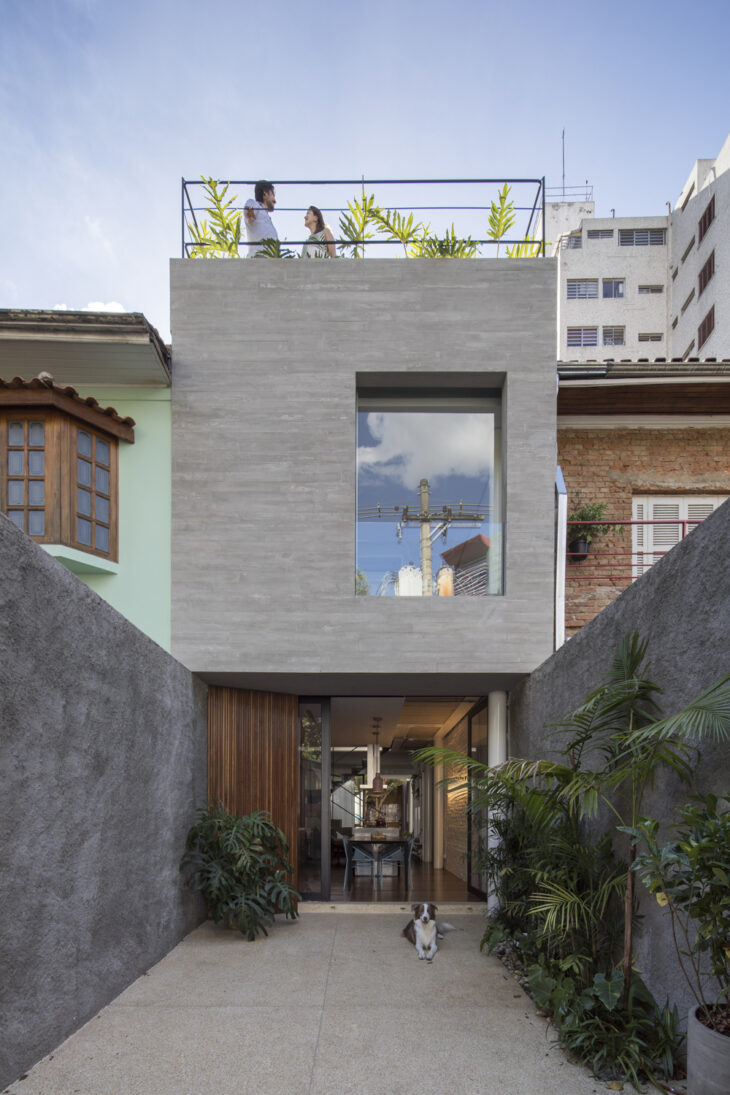 casa em terreno estreito