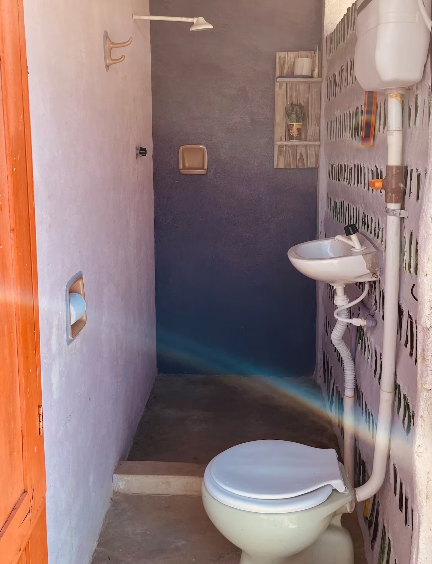 Foto de casa feita com garrafas de vidro 08 - 4