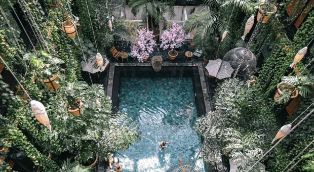 Um hotel na Dinamarca abriga uma das piscinas mais incríveis da Europa