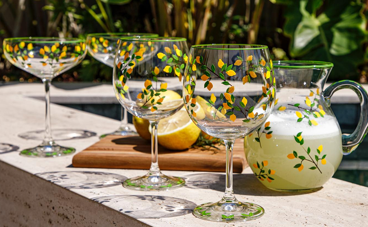 DIY que conquistou a internet: taças pintadas para qualquer ocasião