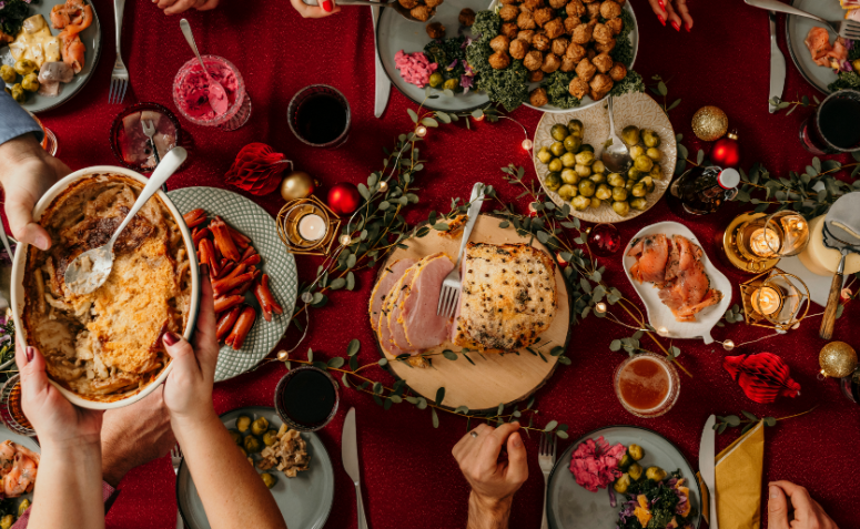 ceia de natal com prato econômicos e substituições mais baratas.