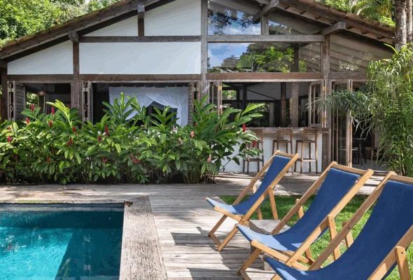 Plantas resistentes à maresia: 8 espécies ideais para jardins de praia