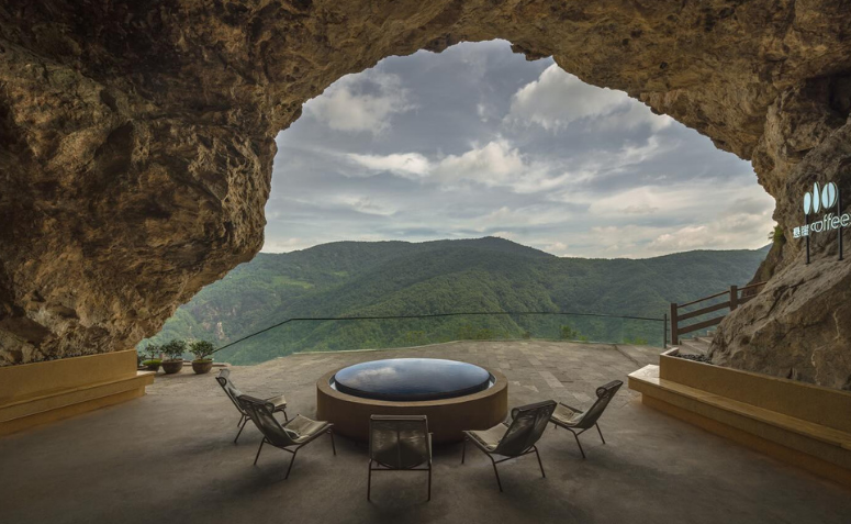 Cafeteria no penhasco 