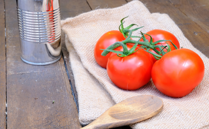 Como guardar tomate: dentro ou fora da geladeira?