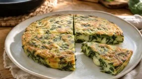 Torta de espinafre em 15 minutos: jantar rápido sem cara de improviso