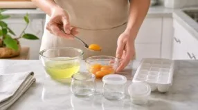 Clara e gema podem ser congeladas? Como armazenar sem desperdício