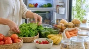 Onde guardar alimentos frescos para manter a textura e saber quando descartar